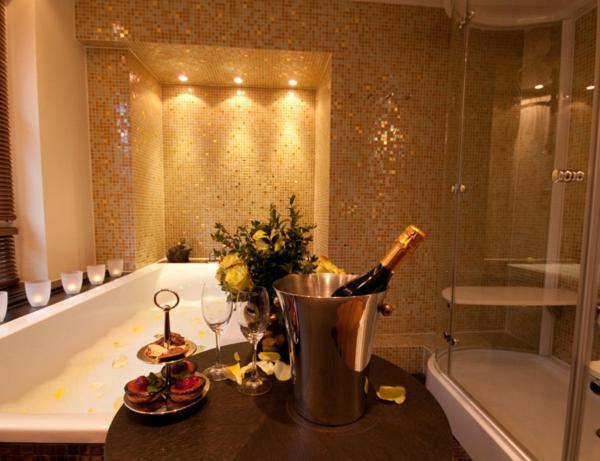 ווייקרסהיים Hotel Laurentius מראה חיצוני תמונה