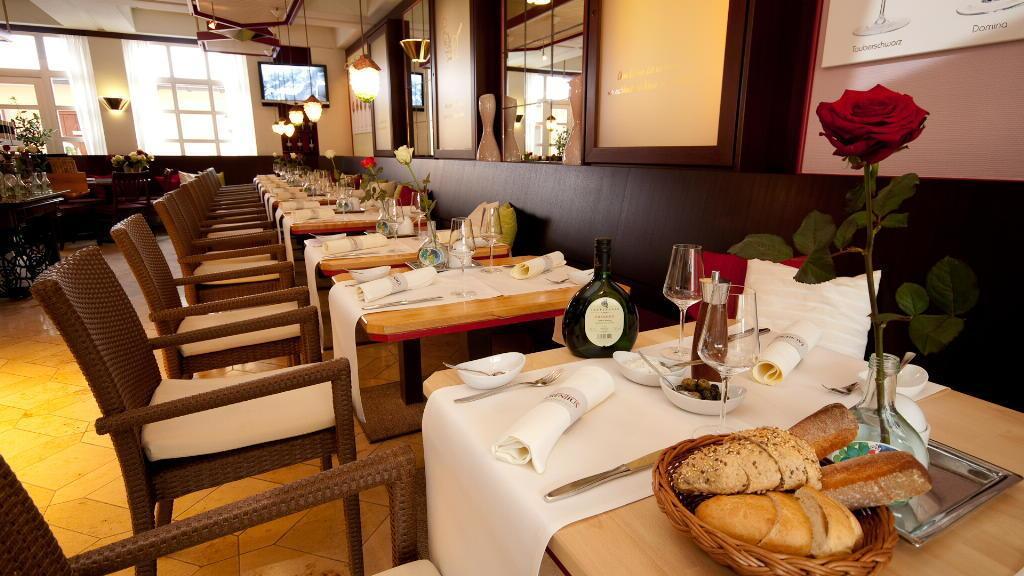 ווייקרסהיים Hotel Laurentius מראה חיצוני תמונה