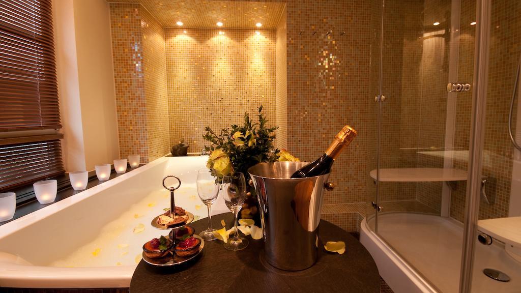 ווייקרסהיים Hotel Laurentius מראה חיצוני תמונה